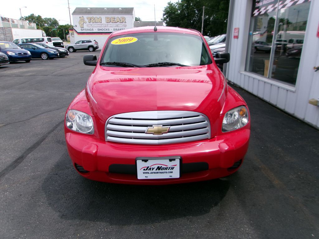 2009 Chevrolet HHR Image 2
