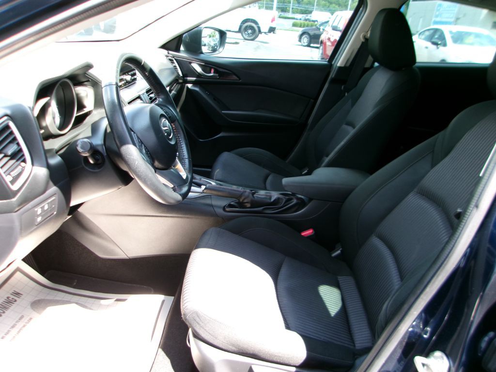 2014 Mazda Mazda3 Image 9