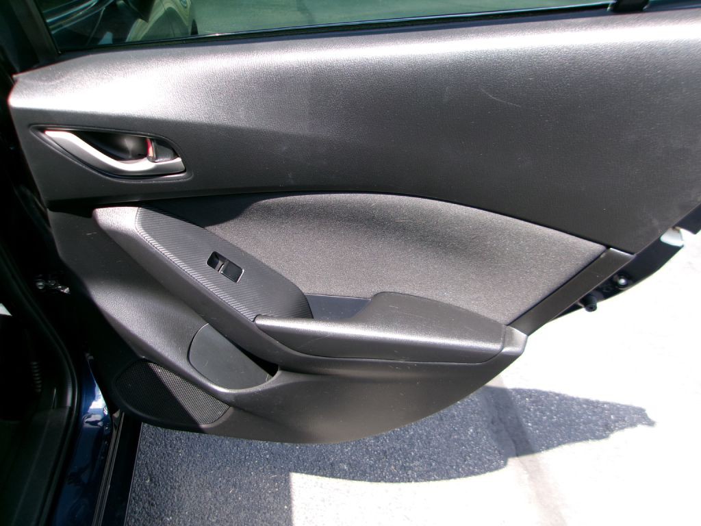 2014 Mazda Mazda3 Image 14