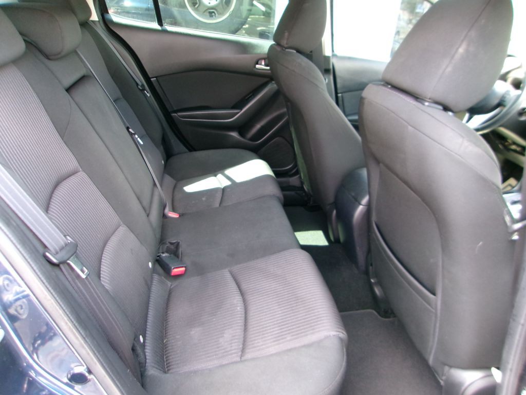 2014 Mazda Mazda3 Image 15