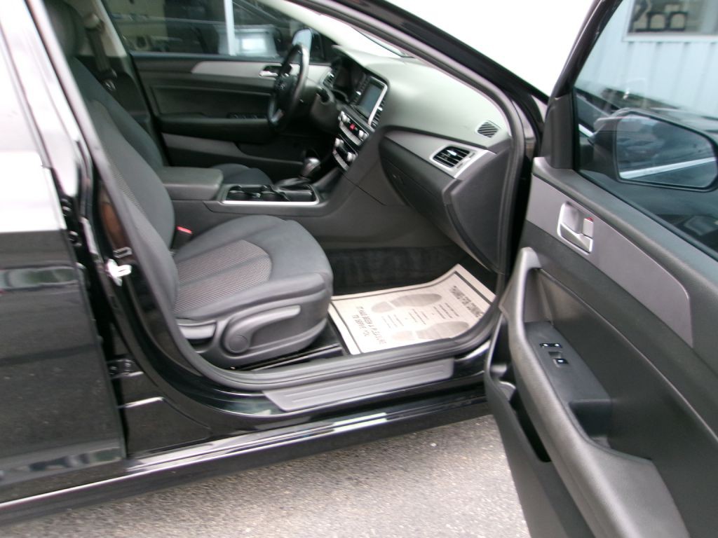 2018 Hyundai Sonata Image 18