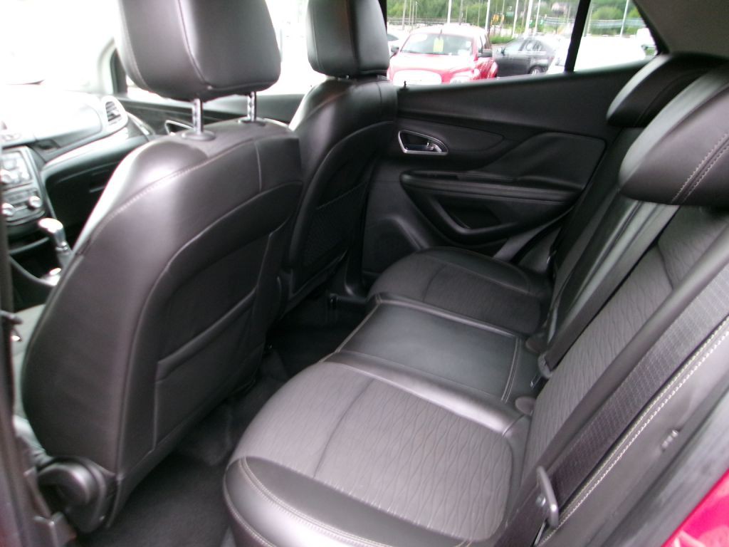 2015 Buick Enclave Image 9