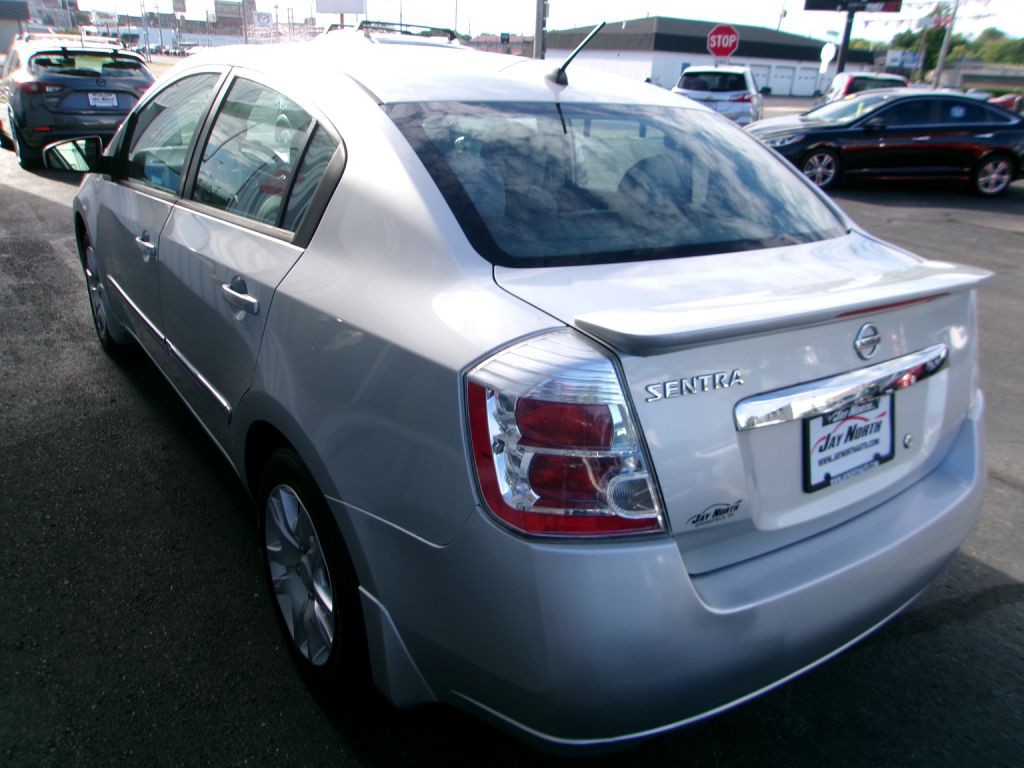 2012 Nissan Sentra Image 4