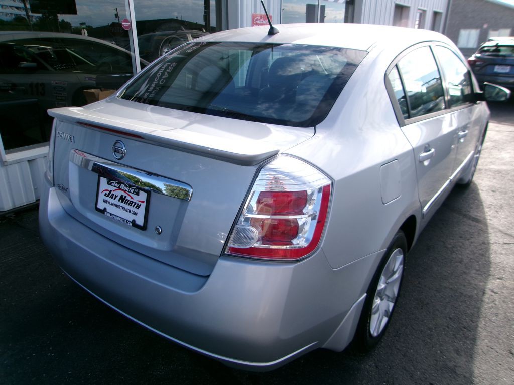 2012 Nissan Sentra Image 6