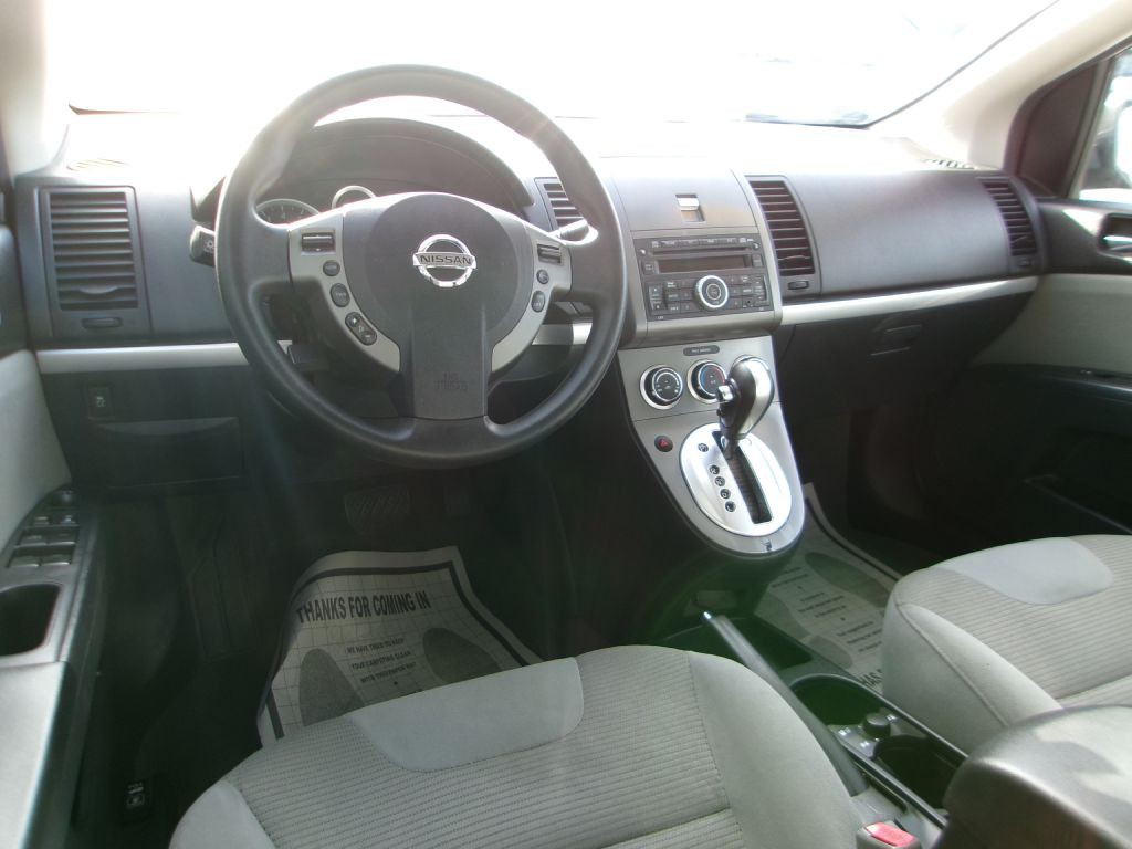 2012 Nissan Sentra Image 9