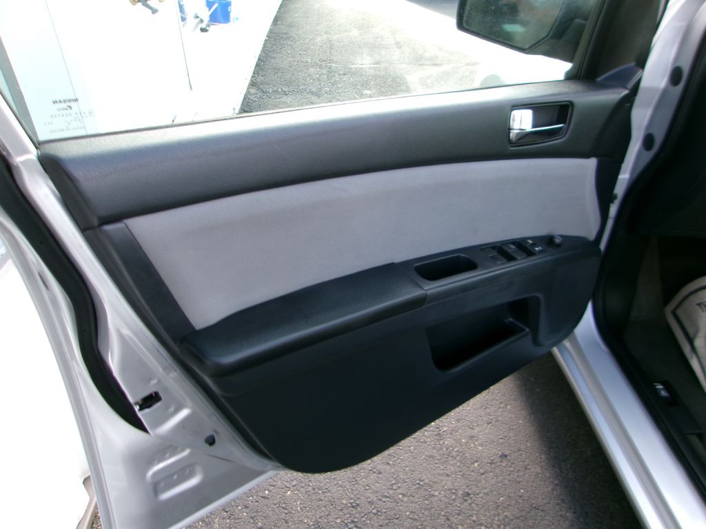 2012 Nissan Sentra Image 10
