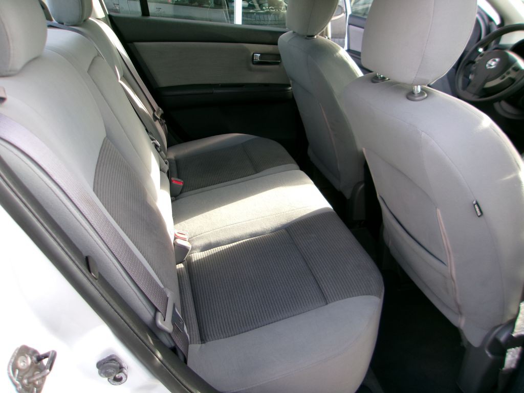 2012 Nissan Sentra Image 13