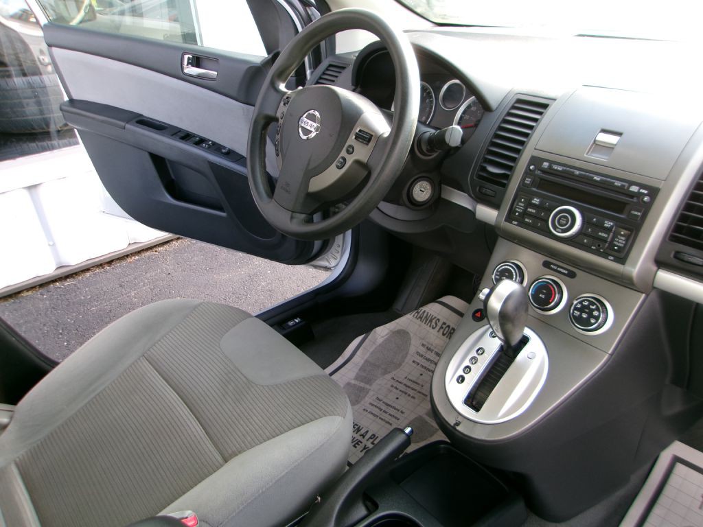 2012 Nissan Sentra Image 16
