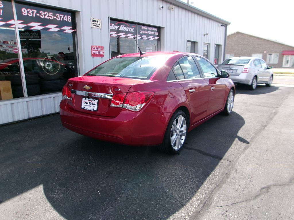 2014 Chevrolet Cruze Image 4