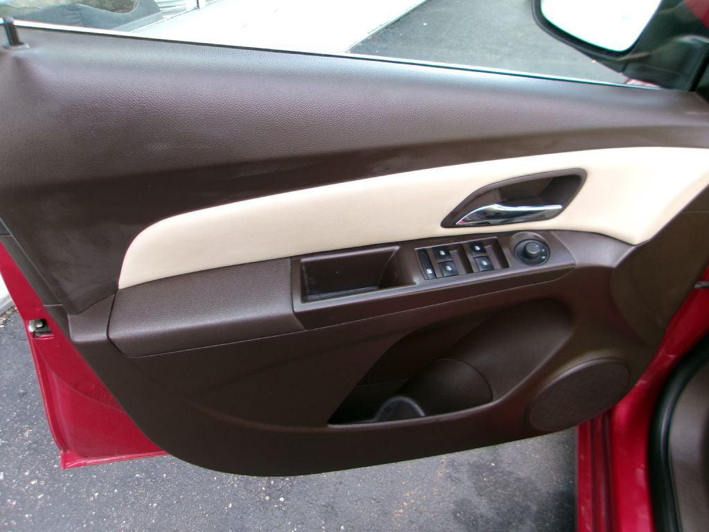 2014 Chevrolet Cruze Image 8
