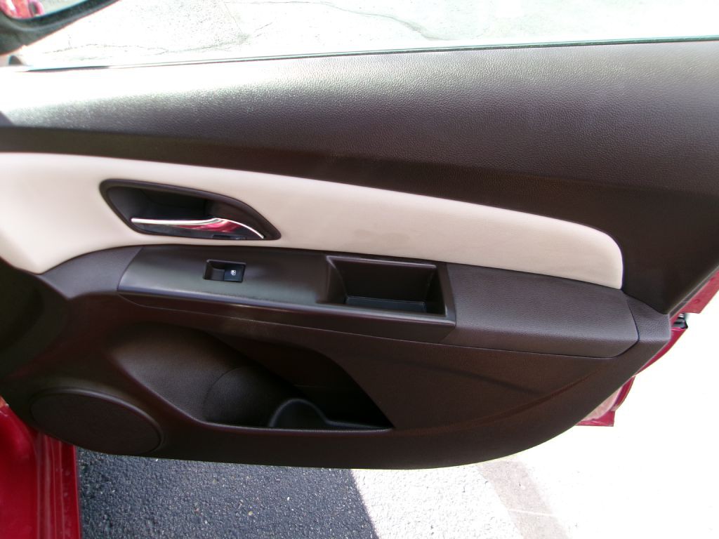 2014 Chevrolet Cruze Image 16