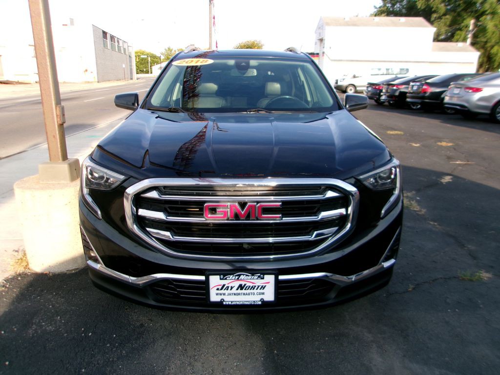 2018 GMC Terrain Image 2