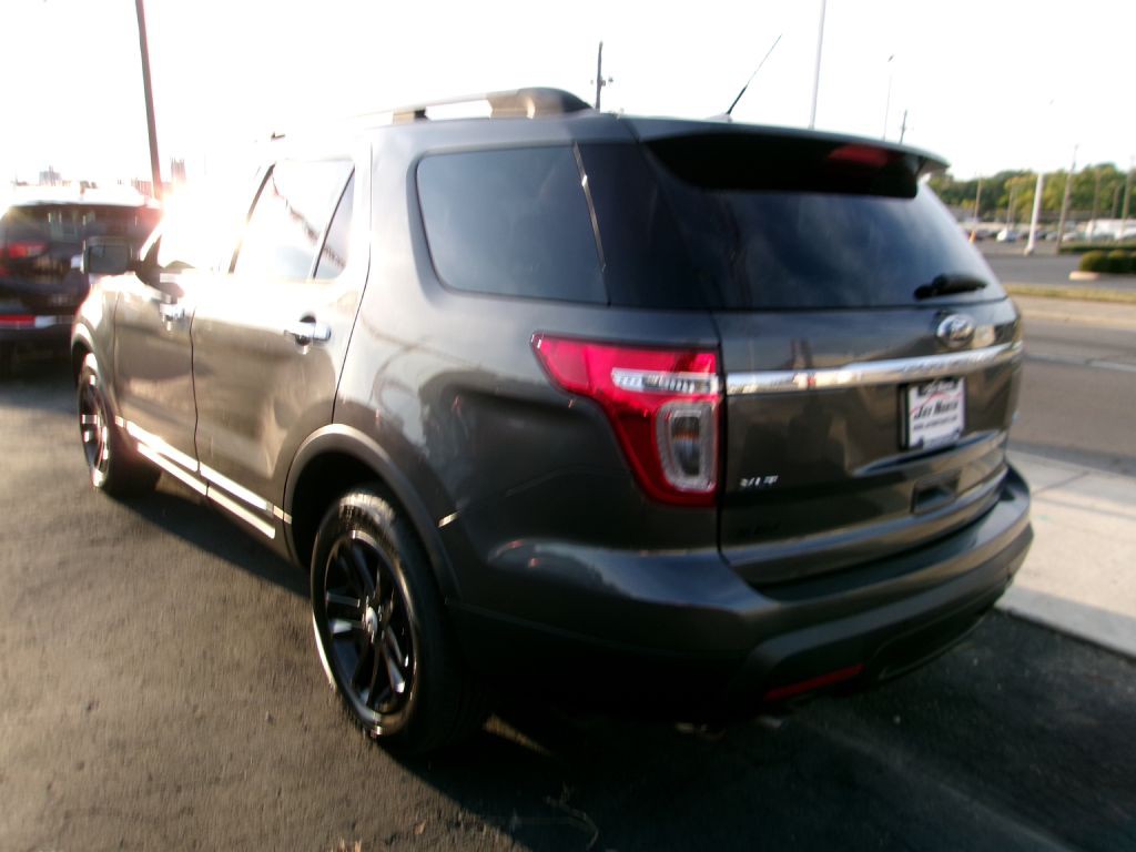 2015 Ford Explorer Image 4