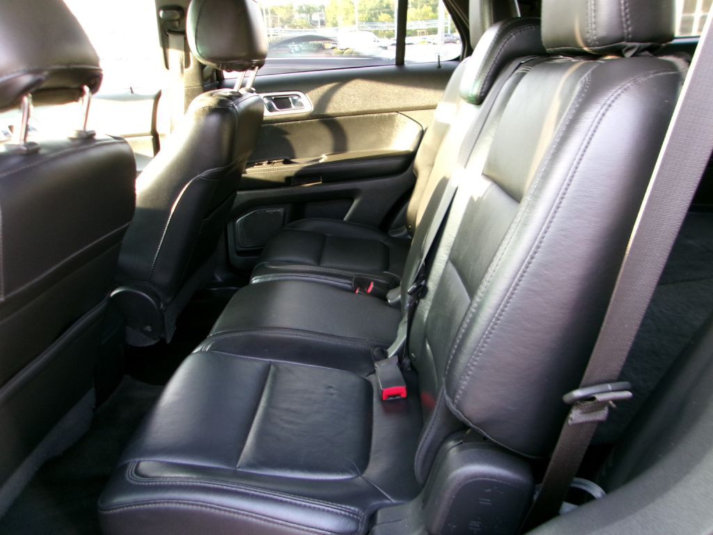 2015 Ford Explorer Image 11