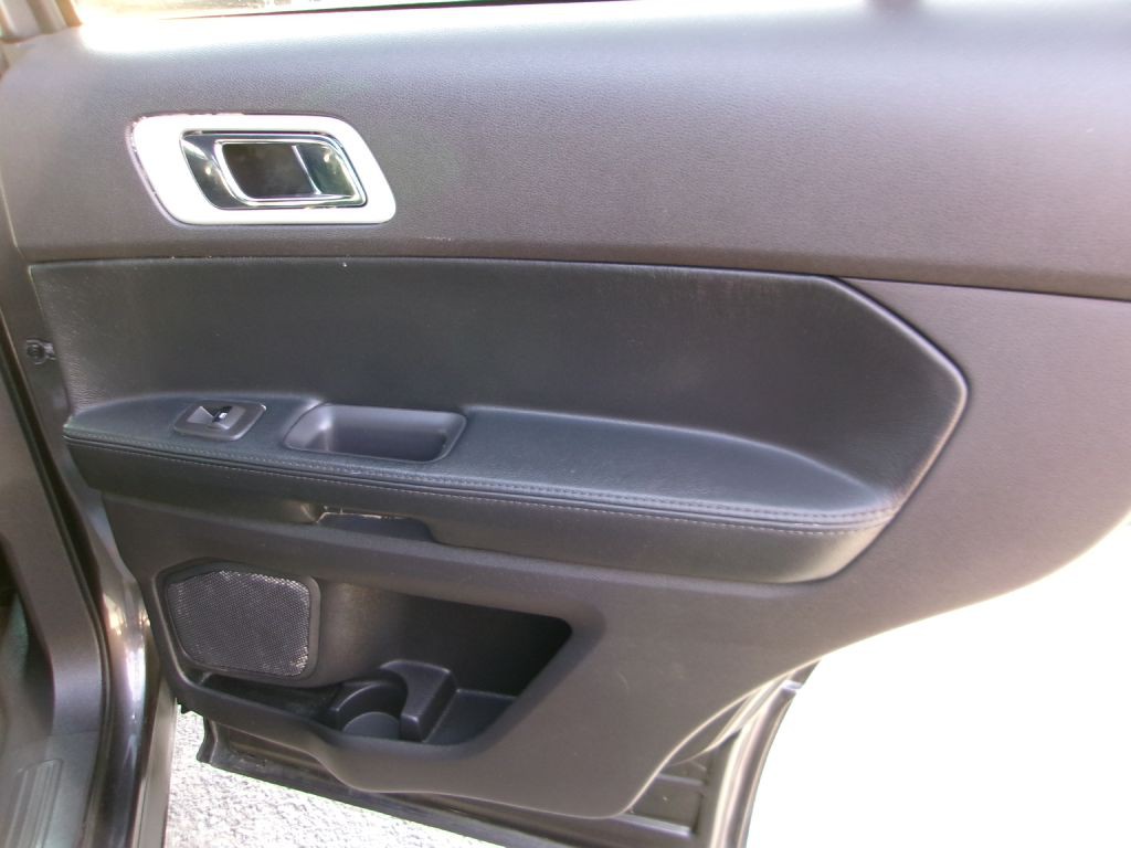 2015 Ford Explorer Image 14
