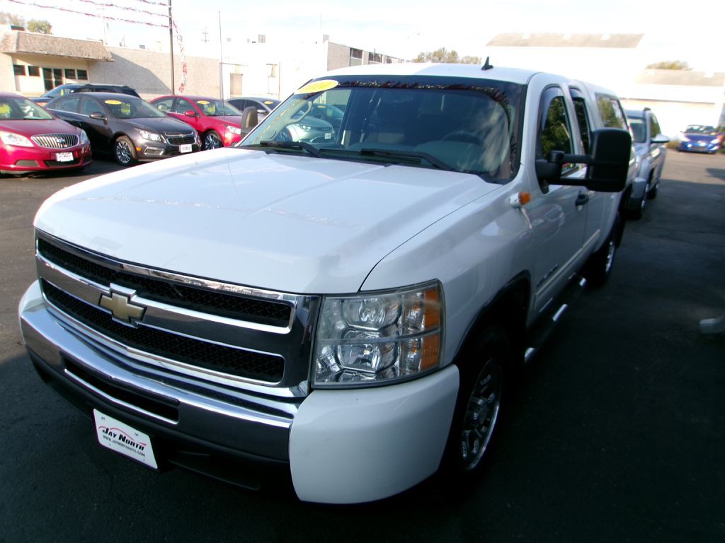 2010 Chevrolet Silverado 1500 Image 3