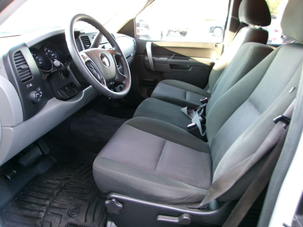 2010 Chevrolet Silverado 1500 Image 9