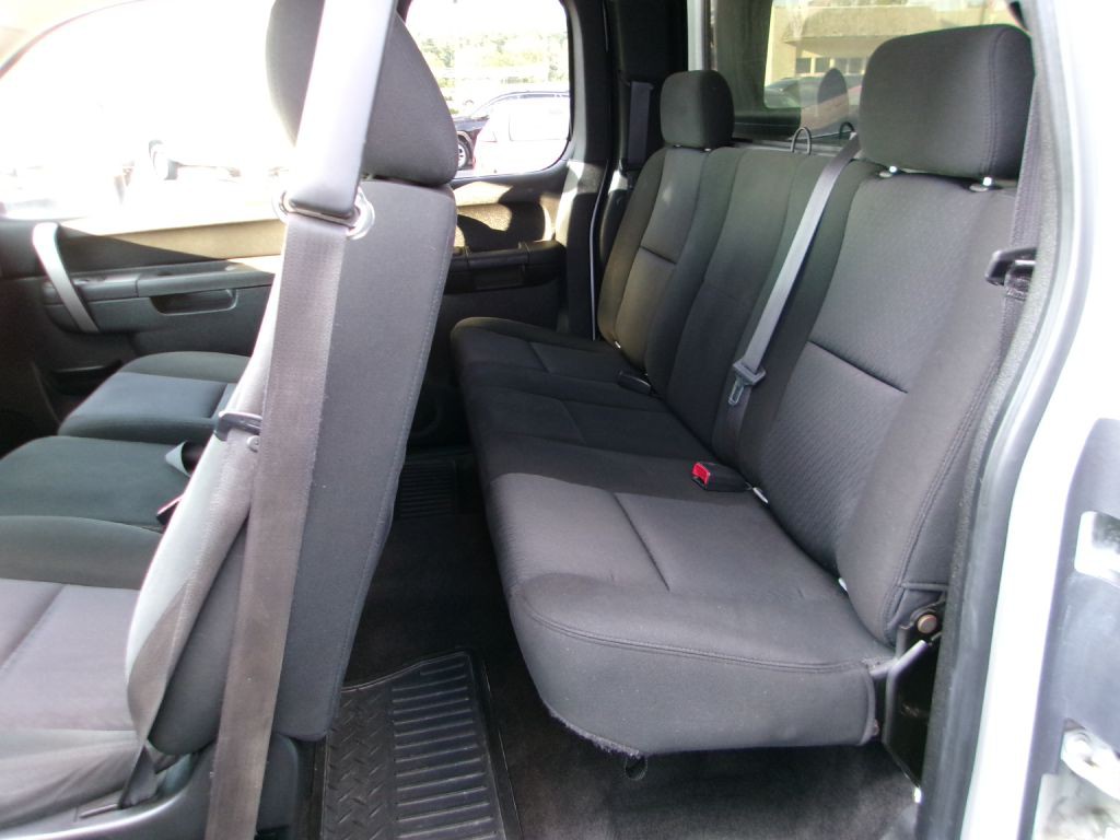 2010 Chevrolet Silverado 1500 Image 11