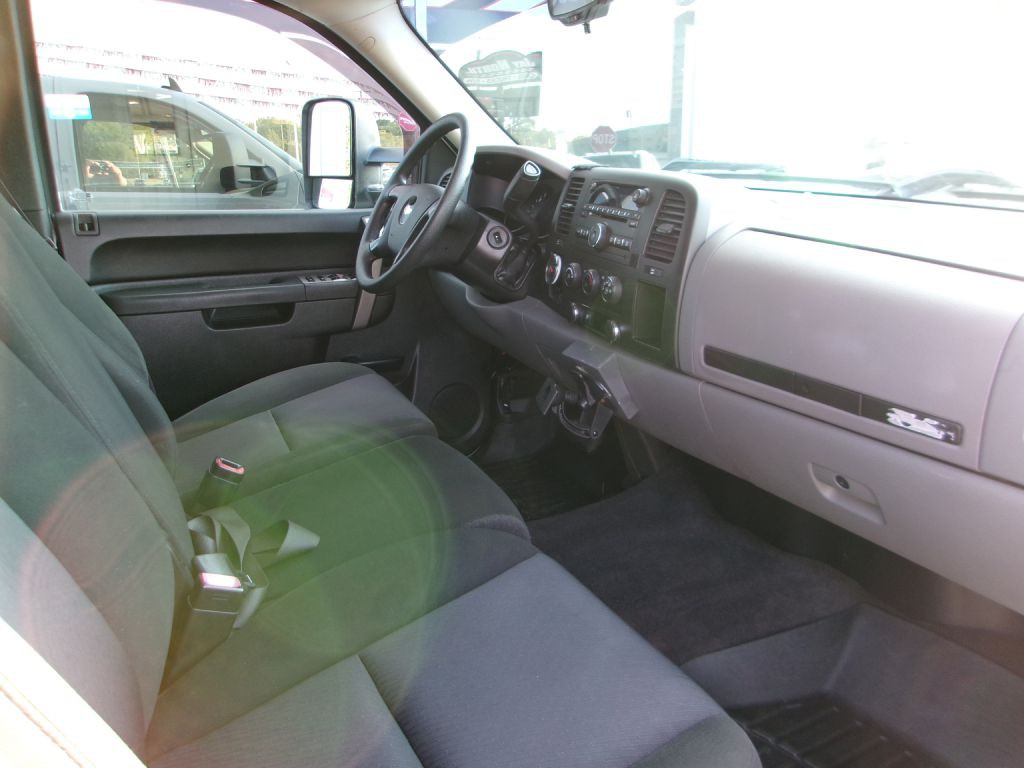 2010 Chevrolet Silverado 1500 Image 12