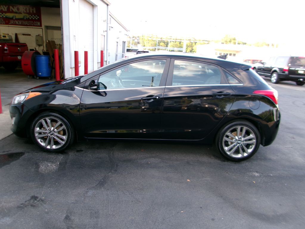 2016 Hyundai Elantra Image 4