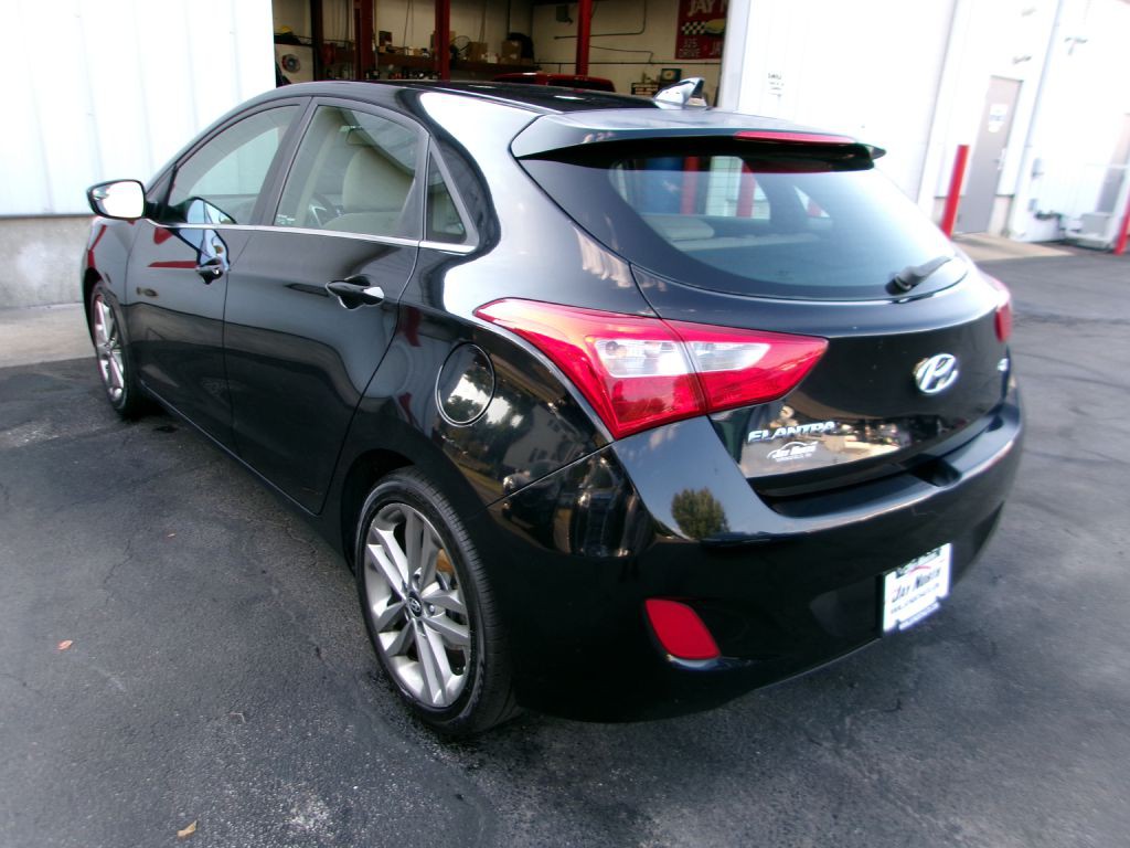 2016 Hyundai Elantra Image 5