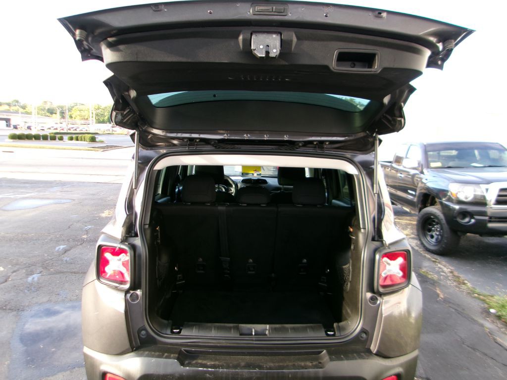 2017 Jeep Renegade Image 6