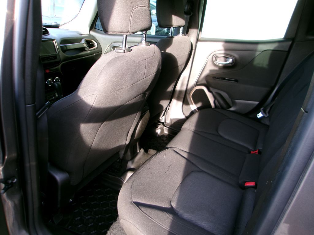 2017 Jeep Renegade Image 8