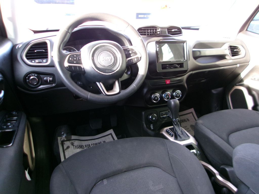 2017 Jeep Renegade Image 9