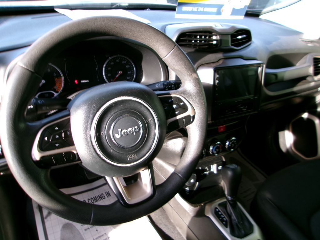 2017 Jeep Renegade Image 12