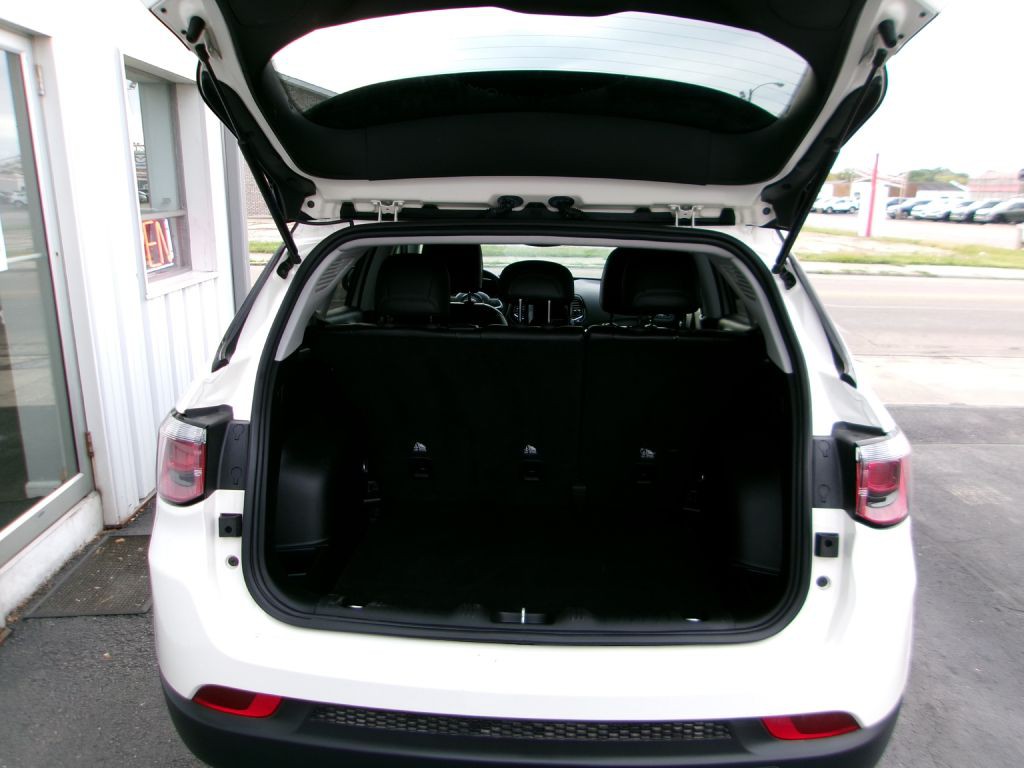 2019 Jeep Compass Image 7