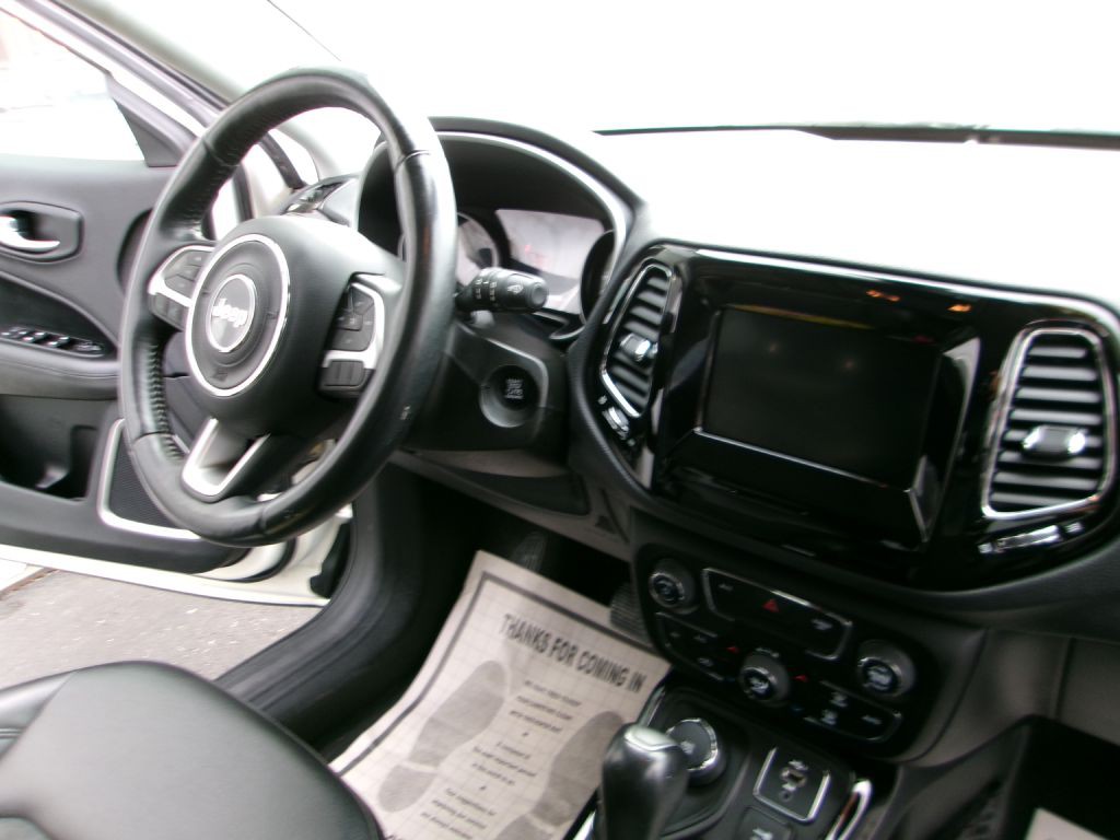 2019 Jeep Compass Image 17