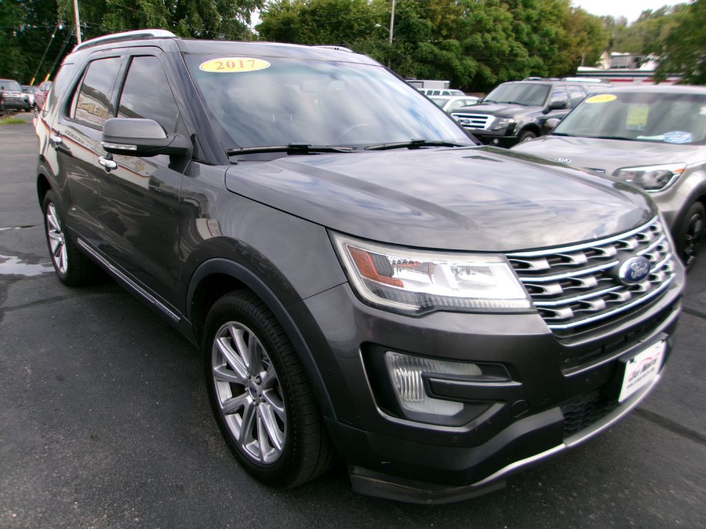 2017 Ford Explorer Image 1