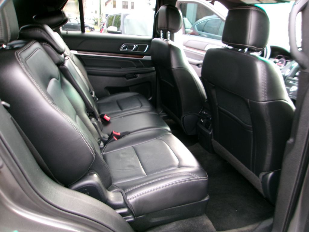 2017 Ford Explorer Image 15