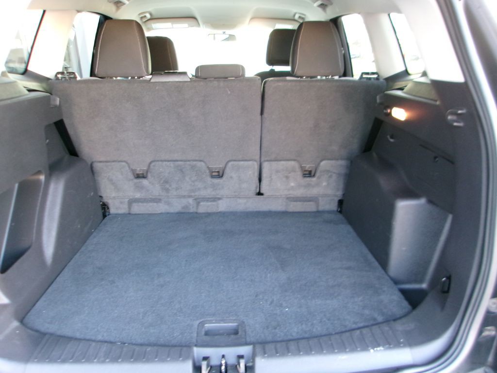 2014 Toyota Sienna Image 13