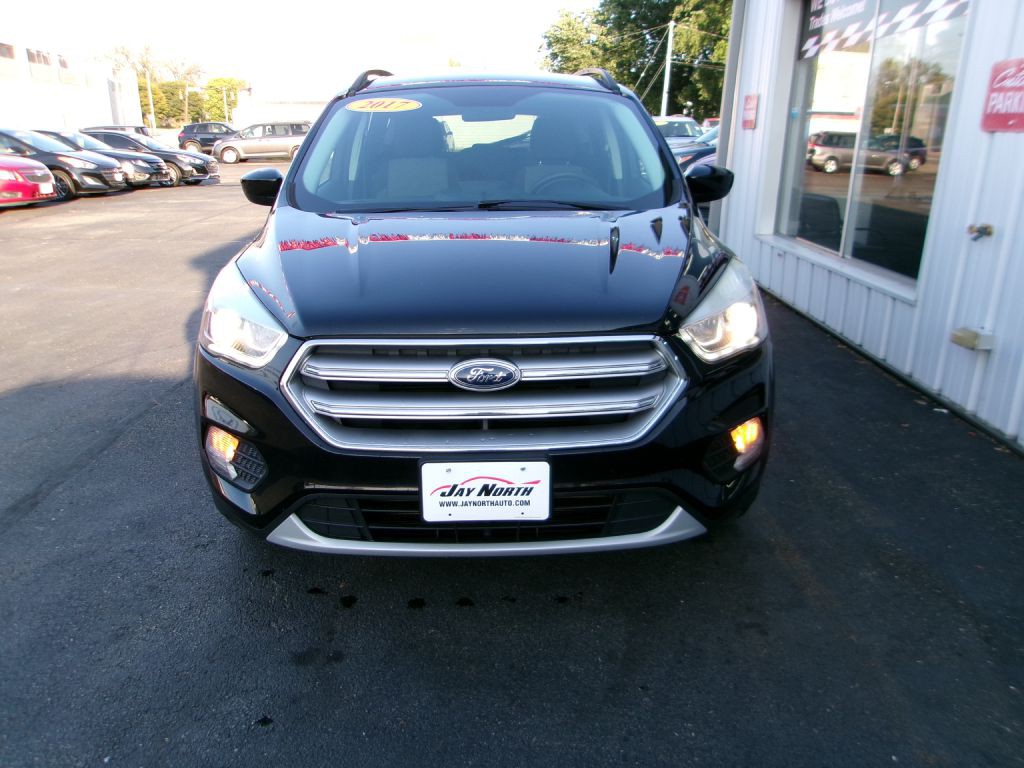 2017 Ford Escape Image 2