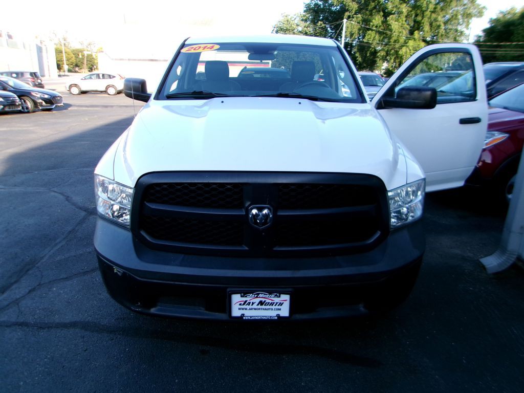 2014 RAM 1500 Image 3