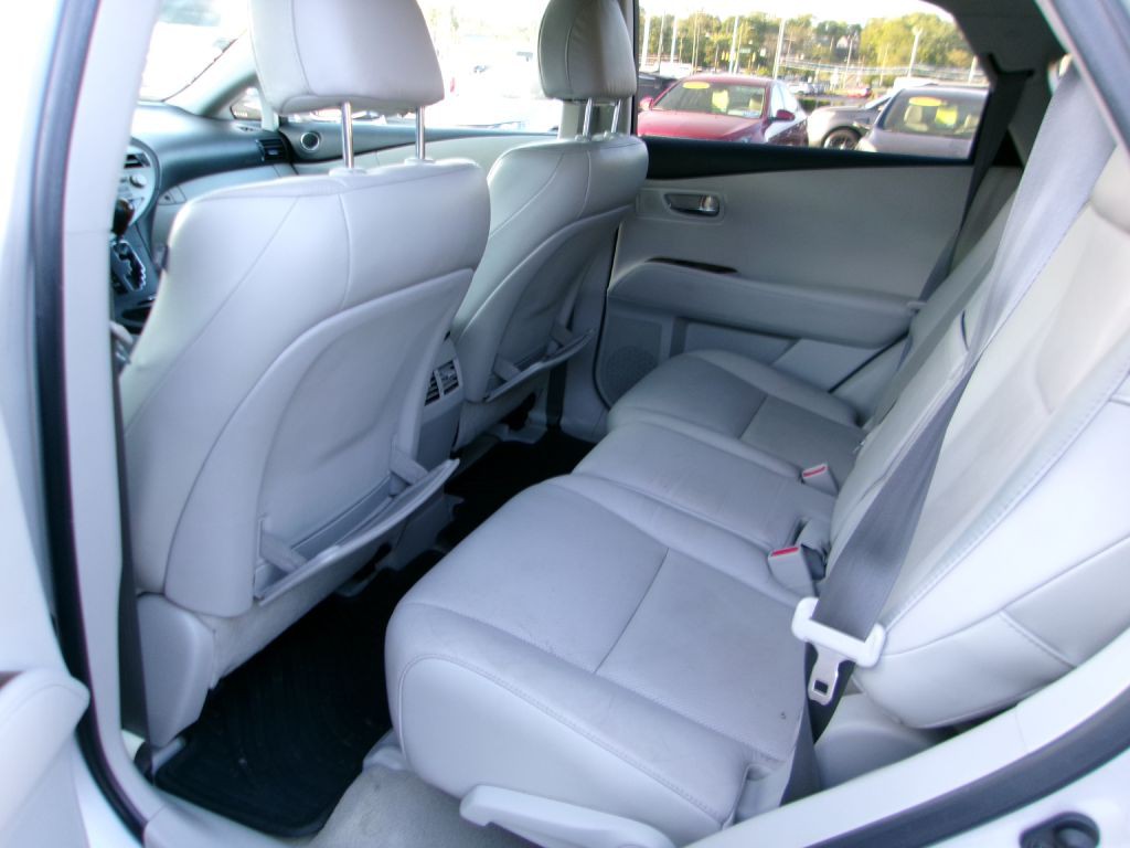 2010 Lexus RX Image 9