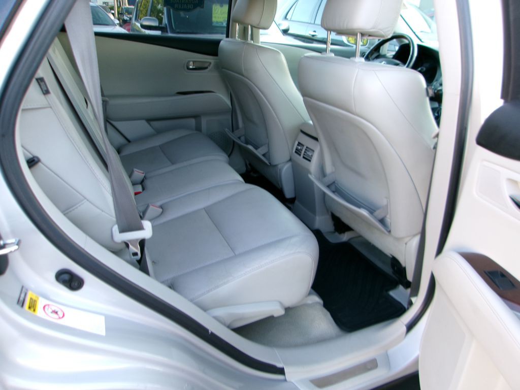 2010 Lexus RX Image 14
