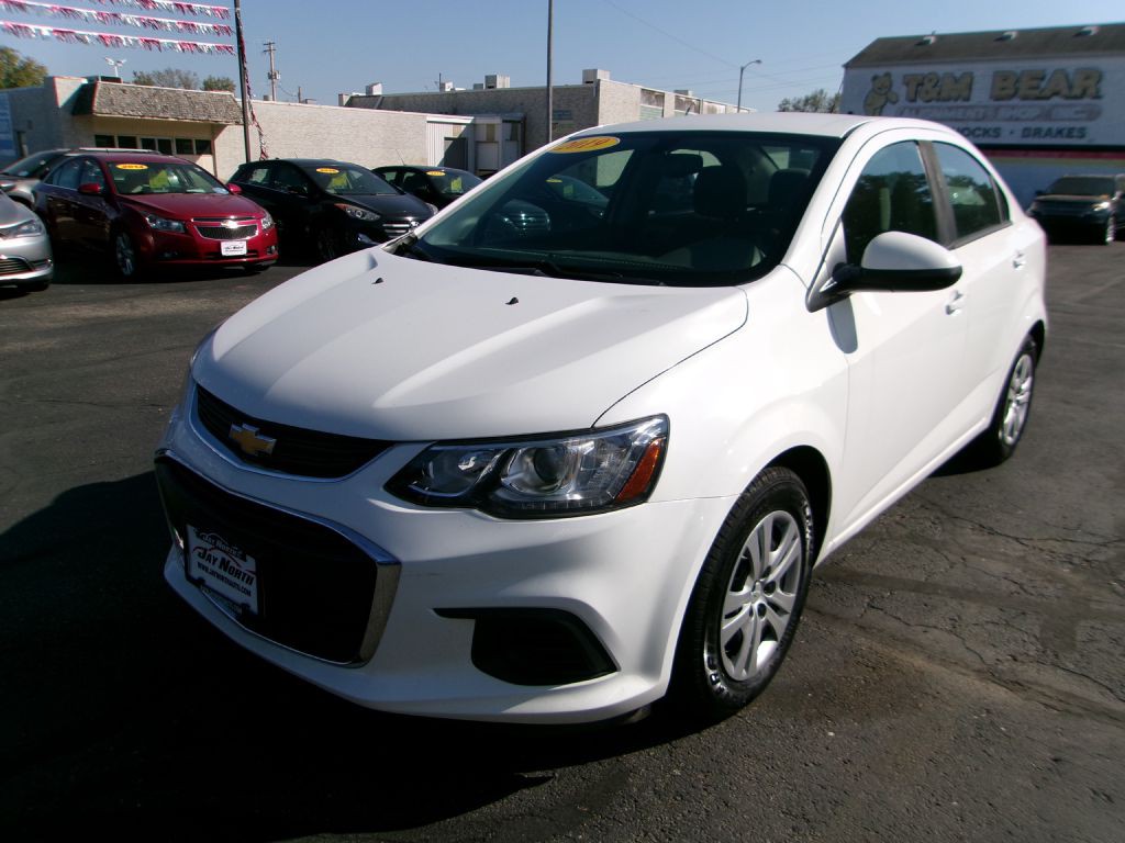 2019 Chevrolet Sonic Image 7