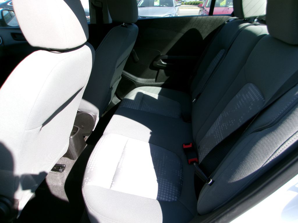 2019 Chevrolet Sonic Image 12