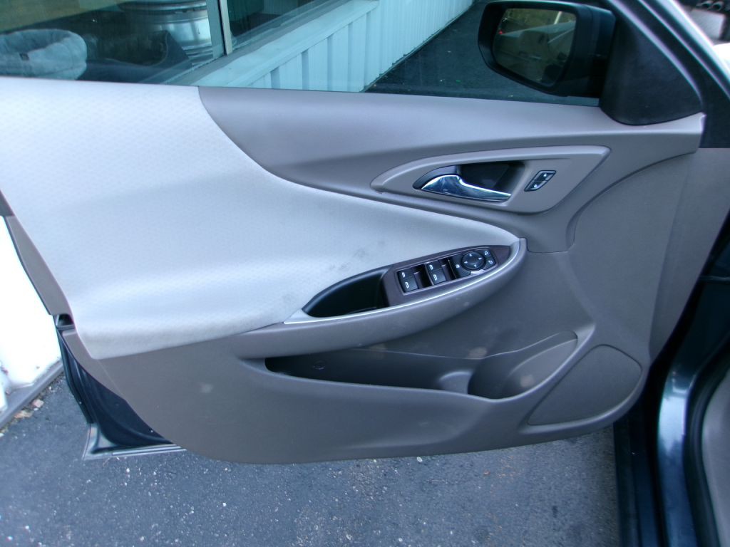 2020 Chevrolet Malibu Image 8