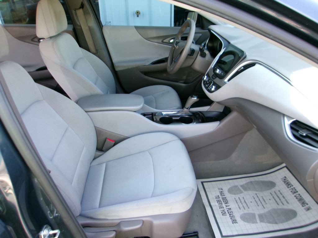 2020 Chevrolet Malibu Image 17