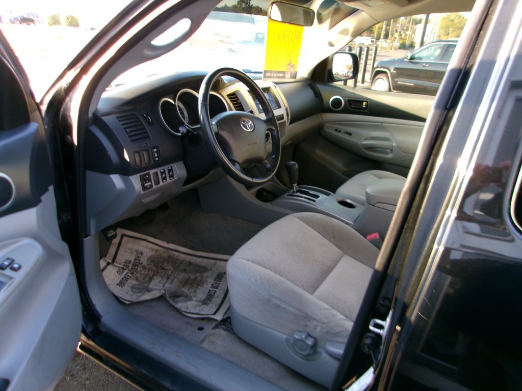 2006 Toyota Tacoma Image 8