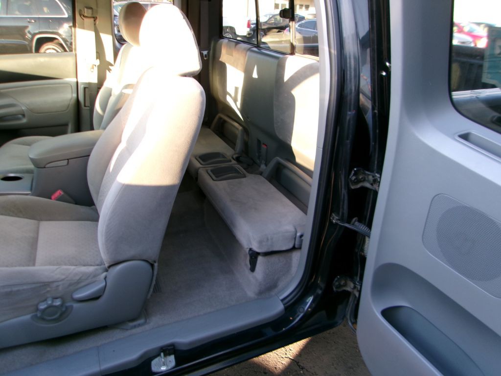 2006 Toyota Tacoma Image 9