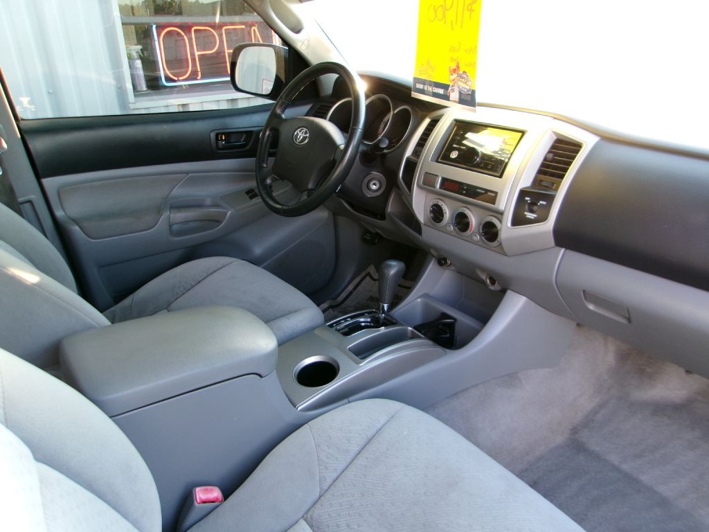 2006 Toyota Tacoma Image 13