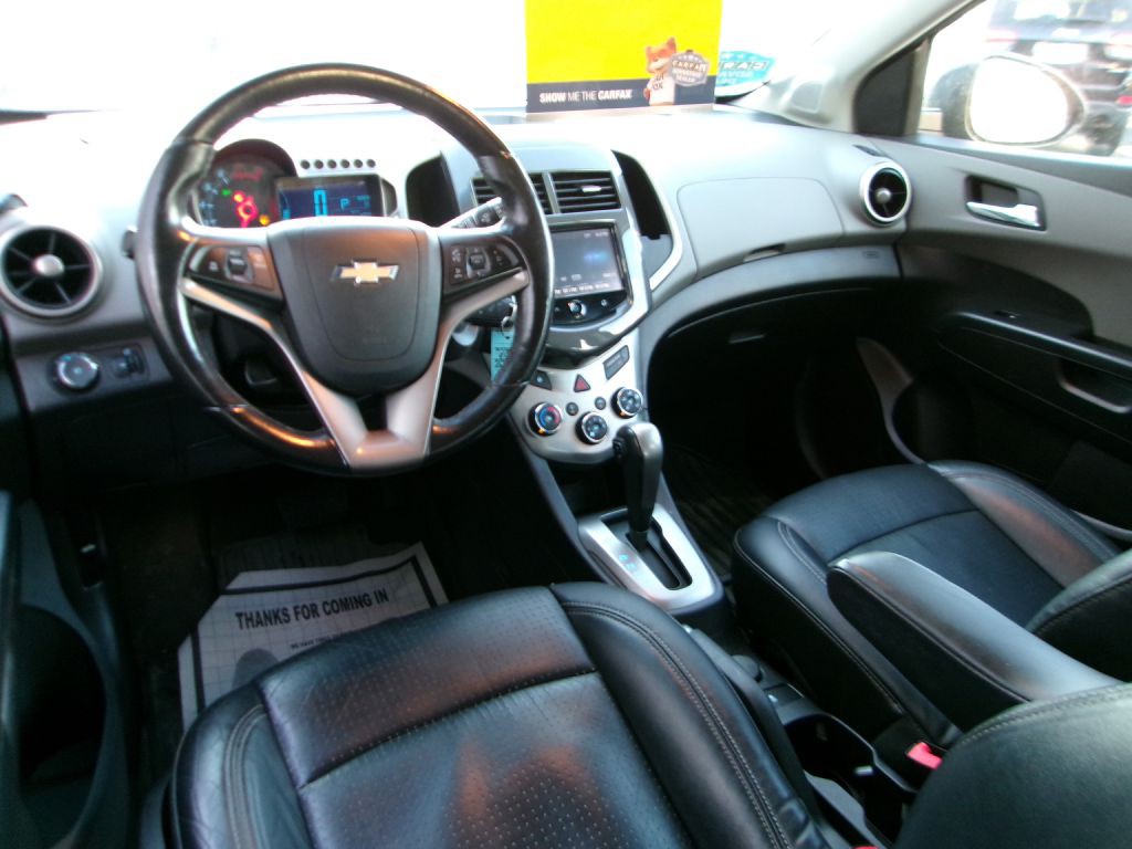 2015 Chevrolet Sonic Image 6