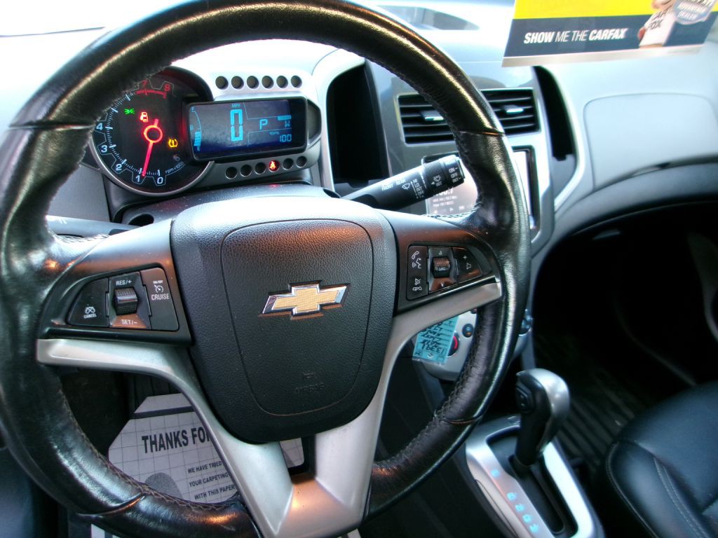 2015 Chevrolet Sonic Image 10