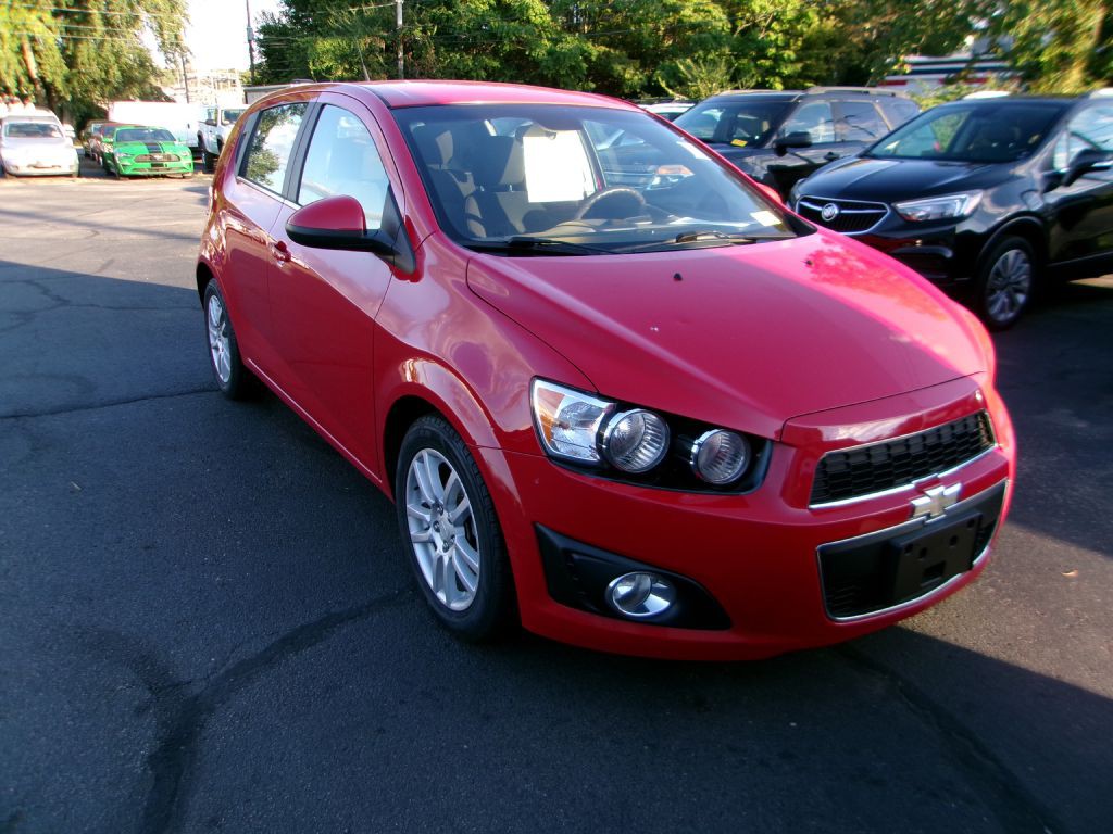 2013 Chevrolet Sonic Image 1