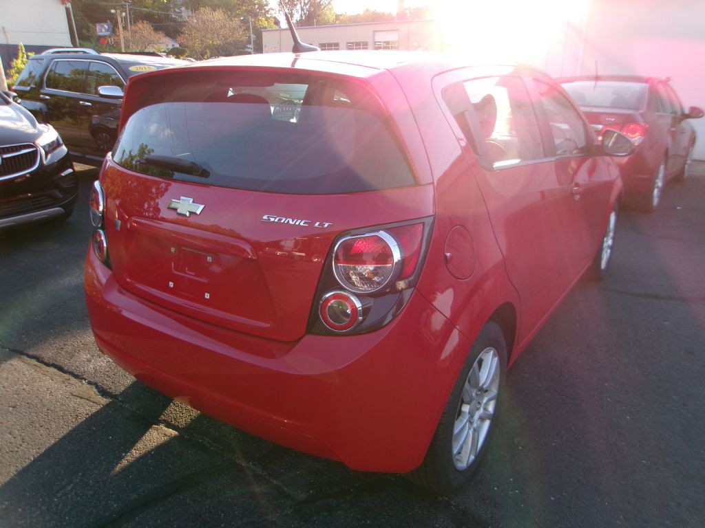2013 Chevrolet Sonic Image 6