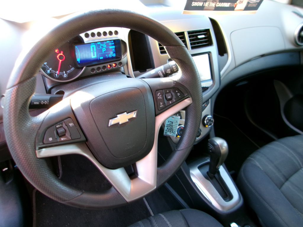 2013 Chevrolet Sonic Image 12